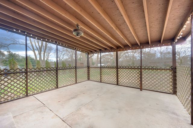 551 Bellevue Rd, N, Nashville, TN 37221