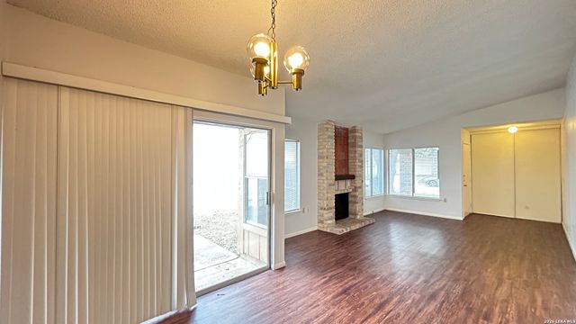 9633 IVY BEND ST, San Antonio, TX 78250