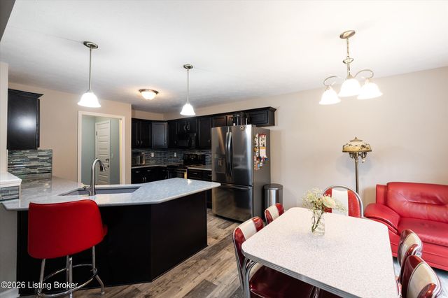 11400 Pebble Trace, Louisville, KY 40229