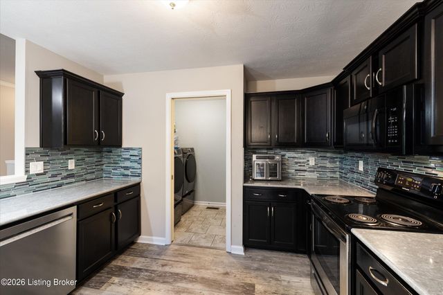 11400 Pebble Trace, Louisville, KY 40229