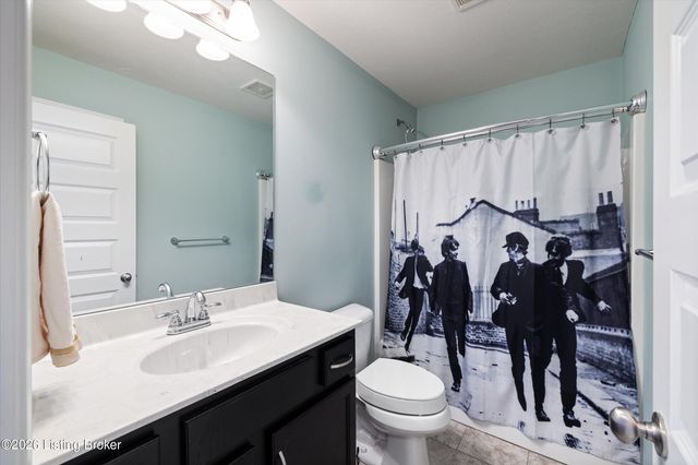 11400 Pebble Trace, Louisville, KY 40229