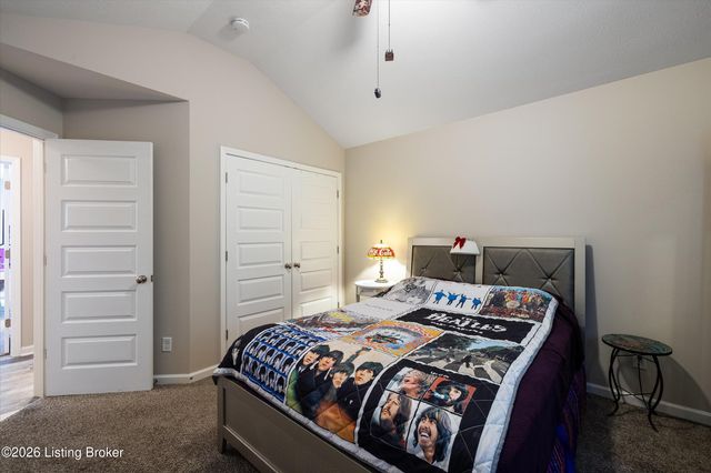 11400 Pebble Trace, Louisville, KY 40229
