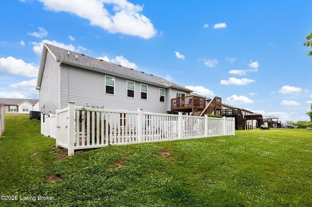 11400 Pebble Trace, Louisville, KY 40229