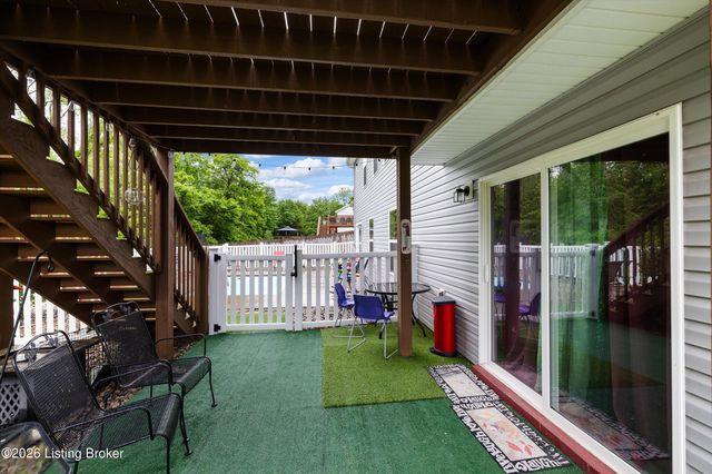 11400 Pebble Trace, Louisville, KY 40229