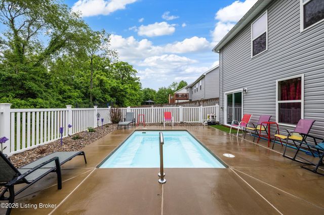 11400 Pebble Trace, Louisville, KY 40229