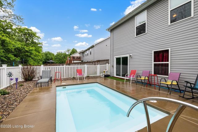 11400 Pebble Trace, Louisville, KY 40229