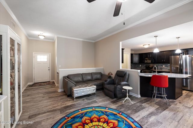 11400 Pebble Trace, Louisville, KY 40229
