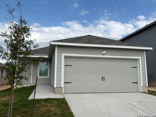 534 Layne Overlook, San Antonio, TX 78253