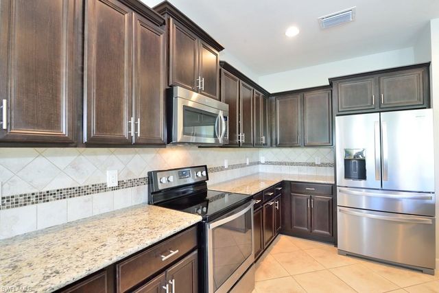 10271 Glastonbury CIR 102, Fort Myers, FL 33913