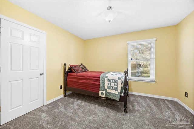 1554 Sandcliff Dr, Pensacola, FL 32507