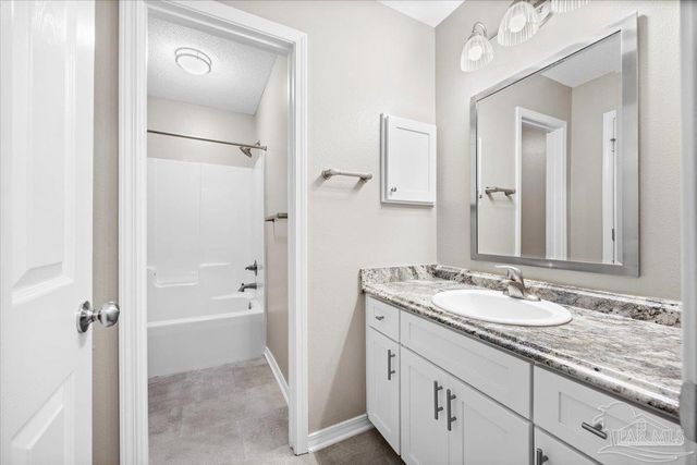 1554 Sandcliff Dr, Pensacola, FL 32507