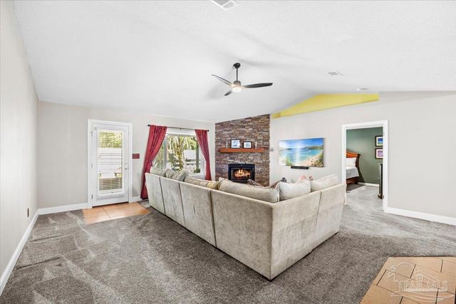 1554 Sandcliff Dr, Pensacola, FL 32507