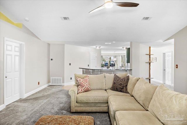 1554 Sandcliff Dr, Pensacola, FL 32507