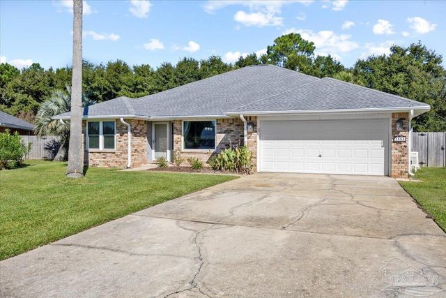 1554 Sandcliff Dr, Pensacola, FL 32507