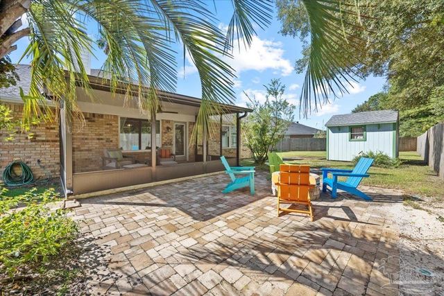 1554 Sandcliff Dr, Pensacola, FL 32507