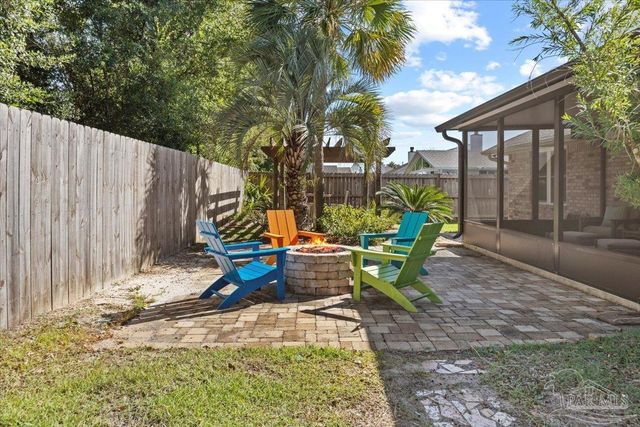 1554 Sandcliff Dr, Pensacola, FL 32507