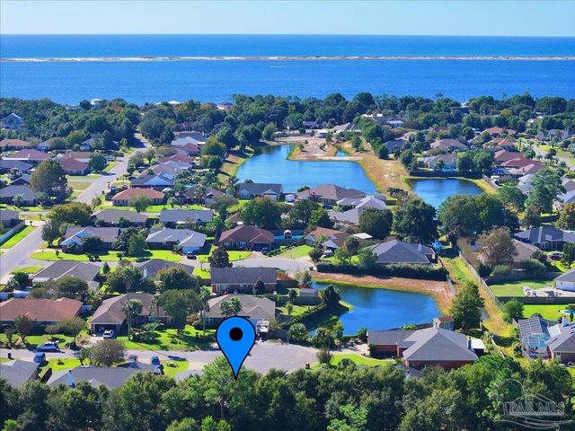 1554 Sandcliff Dr, Pensacola, FL 32507