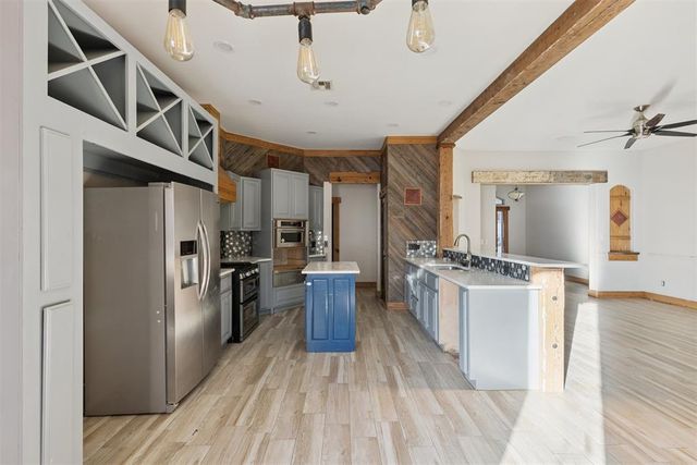 1100 Bryan Drive, Moore, OK 73160