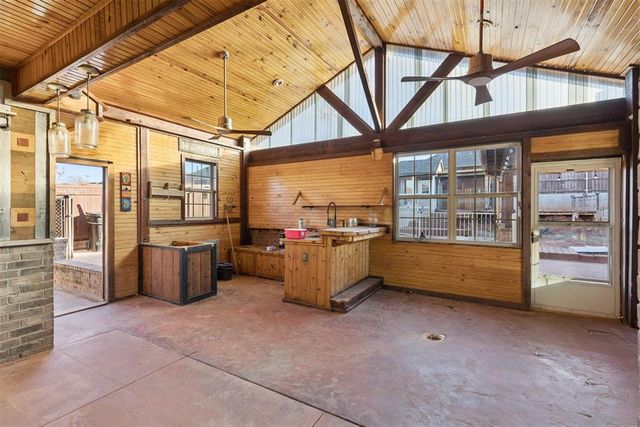 1100 Bryan Drive, Moore, OK 73160