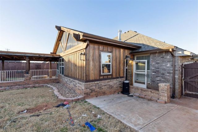 1100 Bryan Drive, Moore, OK 73160