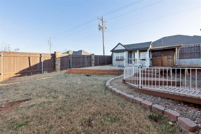 1100 Bryan Drive, Moore, OK 73160