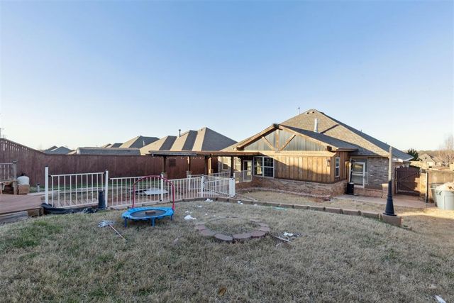 1100 Bryan Drive, Moore, OK 73160