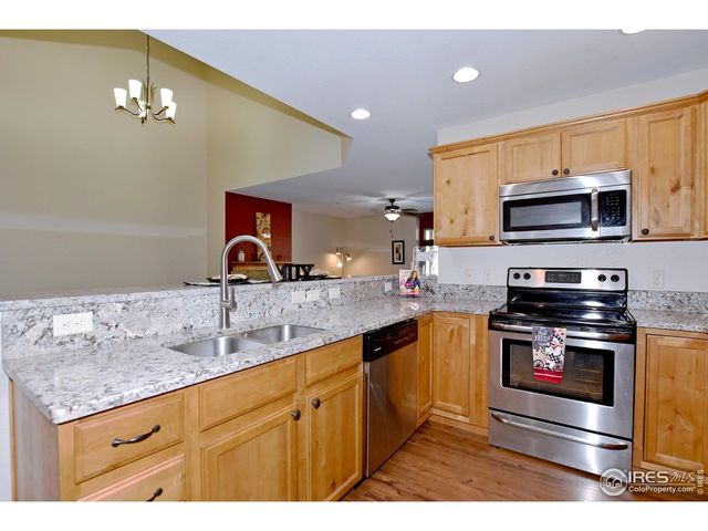 623 Callisto Dr 2-102, Loveland, CO 80537