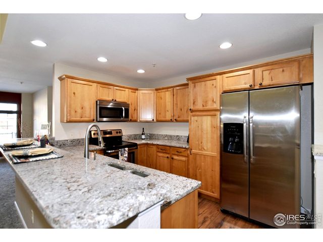 623 Callisto Dr 2-102, Loveland, CO 80537