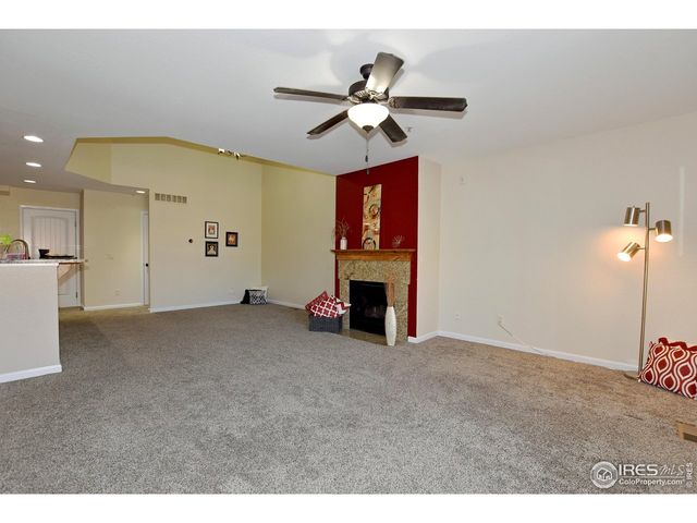 623 Callisto Dr 2-102, Loveland, CO 80537