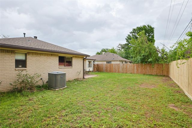 9719 Orangevale Drive, Spring, TX 77379
