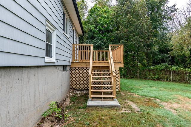 19 Nichols Lane, Westerly, RI 02891