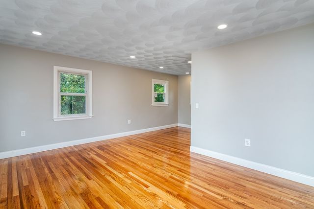 19 Nichols Lane, Westerly, RI 02891