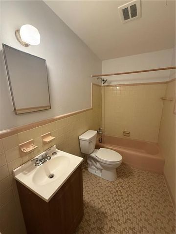 2308 Crestwood Circle, Mobile, AL 36617
