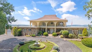 2401 Craghead Lane, Knoxville, TN 37920