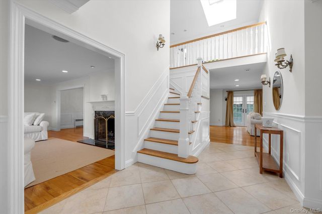 111 Palmyra Avenue, Woodmere, NY 11598