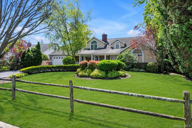 111 Palmyra Avenue, Woodmere, NY 11598