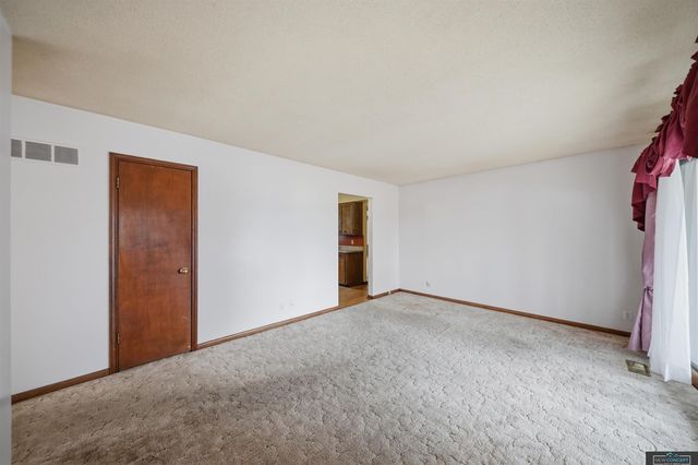 341 Elk Creek Road, Malcolm, NE 68402