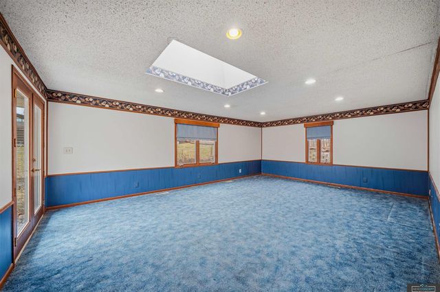 341 Elk Creek Road, Malcolm, NE 68402