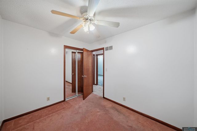 341 Elk Creek Road, Malcolm, NE 68402