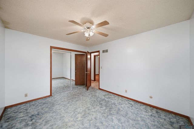 341 Elk Creek Road, Malcolm, NE 68402