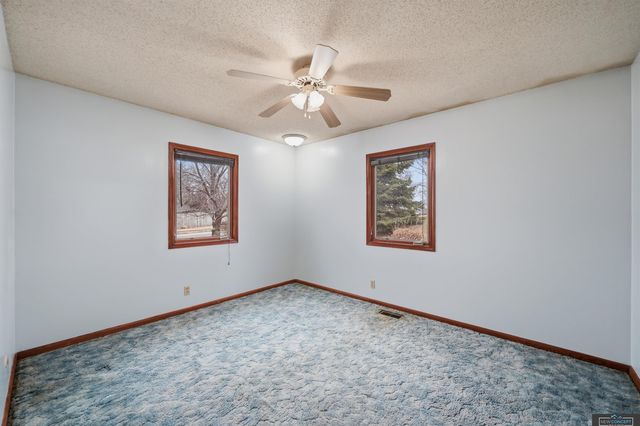 341 Elk Creek Road, Malcolm, NE 68402