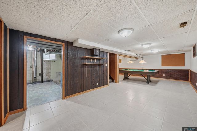 341 Elk Creek Road, Malcolm, NE 68402