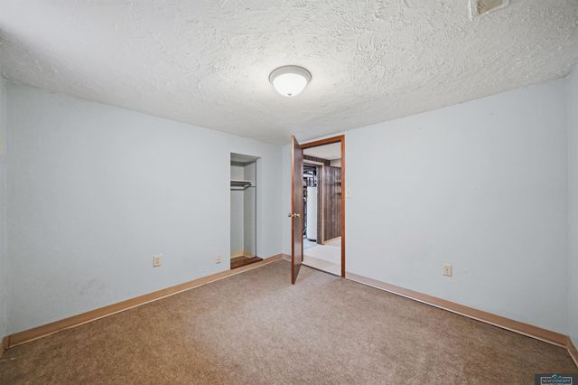 341 Elk Creek Road, Malcolm, NE 68402