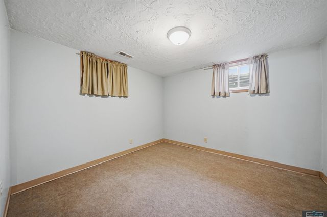 341 Elk Creek Road, Malcolm, NE 68402