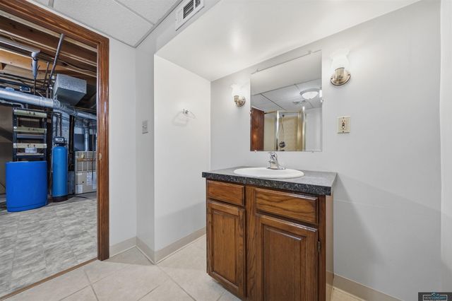 341 Elk Creek Road, Malcolm, NE 68402