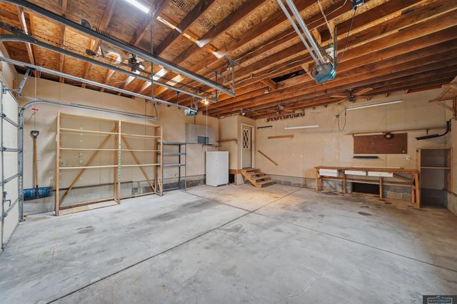 341 Elk Creek Road, Malcolm, NE 68402