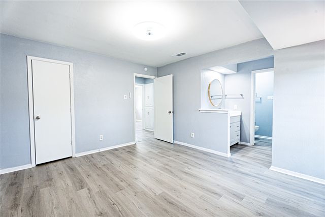 1506 trowbrigde Street, Garland, TX 75044