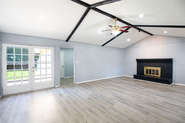 1506 trowbrigde Street, Garland, TX 75044