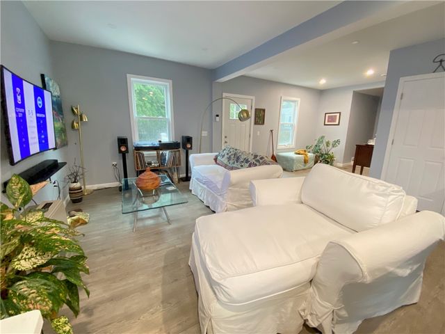 20 Whitford Street, Coventry, RI 02816