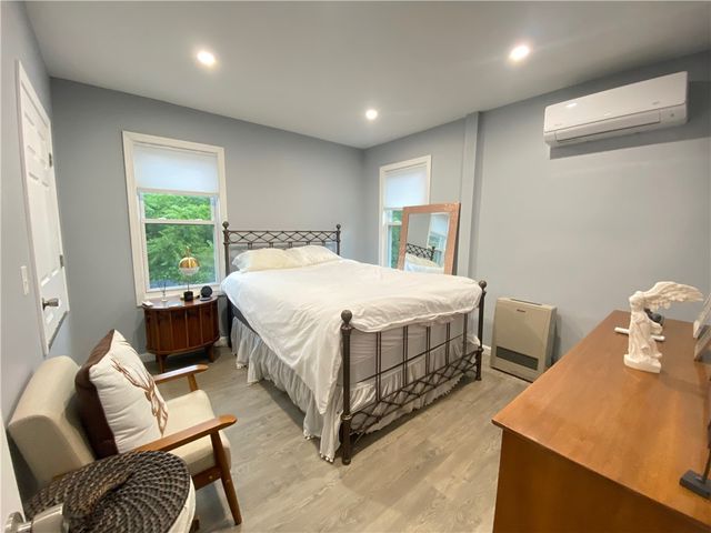 20 Whitford Street, Coventry, RI 02816